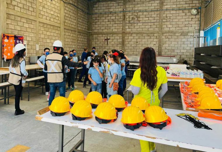 Visita del Centro Educativo a las instalaciones de Diemsa MR