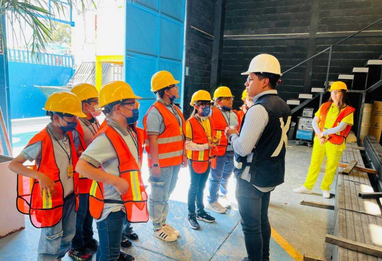 Visita del Centro Educativo a las instalaciones de Diemsa MR